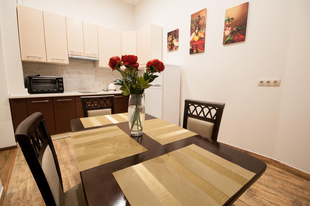 Wonderful Flat On City Center Ujgorod Dış mekan fotoğraf